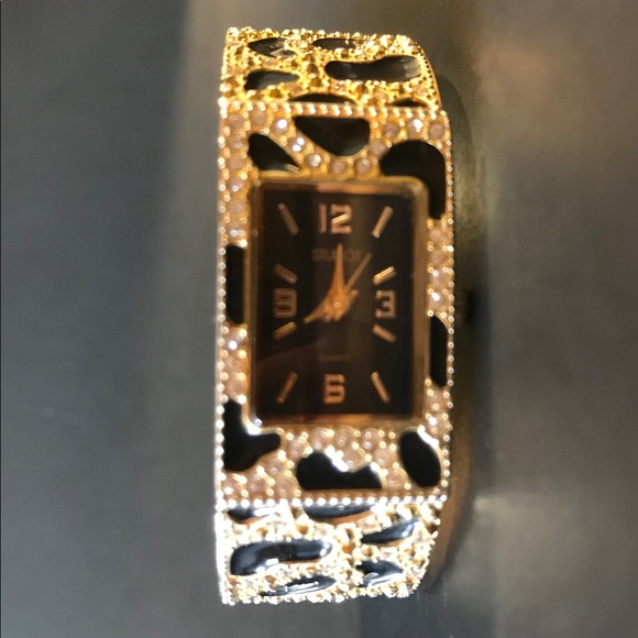 Watch - Picture 5 of 8